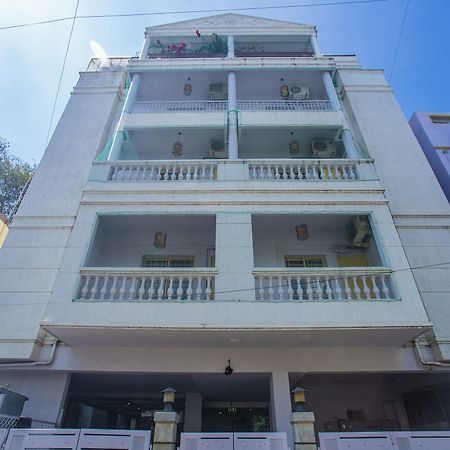 Oyo 23360 White Bricks Inn Μπανγκαλόρ Εξωτερικό φωτογραφία